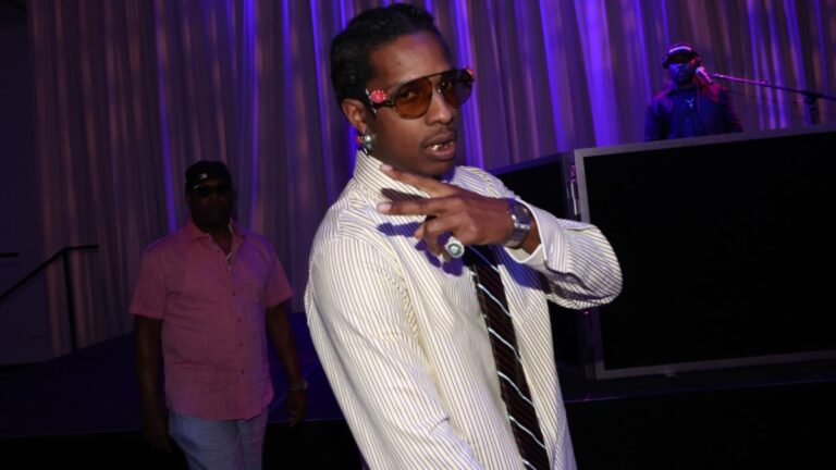 A$AP Rocky déclare qu'aucune chanson divulguée n'apparaîtra dans « Don't Be Dumb » : « C'est comme ça »