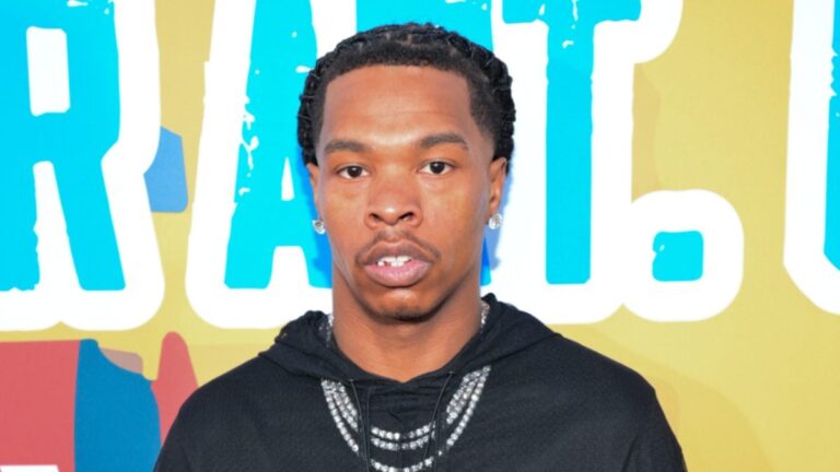 Lil Baby dévoile son extravagant « Bachelor Pad » d'Atlanta dans une nouvelle vidéo