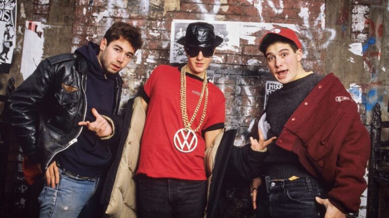 Les Beastie Boys révèlent une étrange confusion avec Barry Manilow concernant la plaque d'or de « Paul's Boutique »