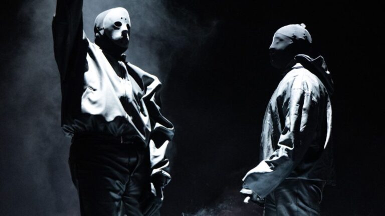 Kanye West et Ty Dolla $ign proposent l'expérience d'écoute des Vultures en Chine