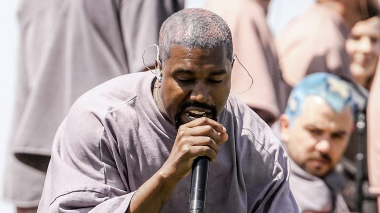 La chorale du service dominical de Kanye West perd son statut d'organisme de bienfaisance après avoir omis de déclarer ses revenus