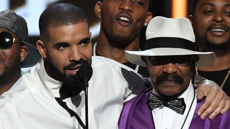 Le père de Drake s'en prend à lui à cause de sa tenue scandaleuse avec des Cheetos
