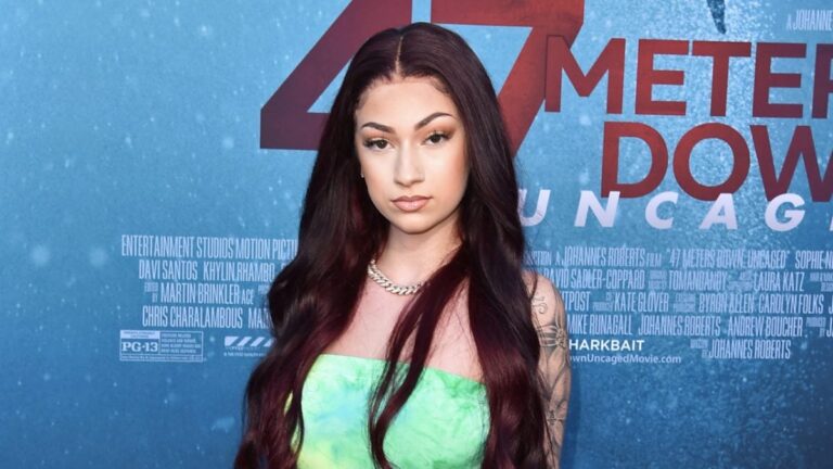 Le tatouage de Bhad Bhabie en hommage à son petit ami présumé violent se retourne contre lui : « Je suis tellement gênée »