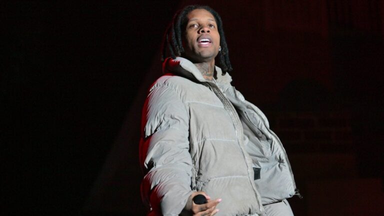 Lil Durk déclare qu'être musulman et vivre dans un gang ne vont pas ensemble : « Je serai celui qui le dira »