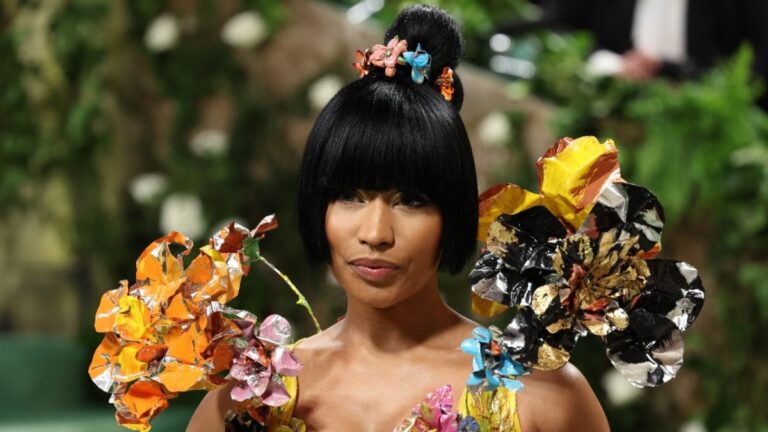 Nicki Minaj obtient la rétractation d'un accord à l'amiable concernant les accusations de consommation de cocaïne d'un blogueur