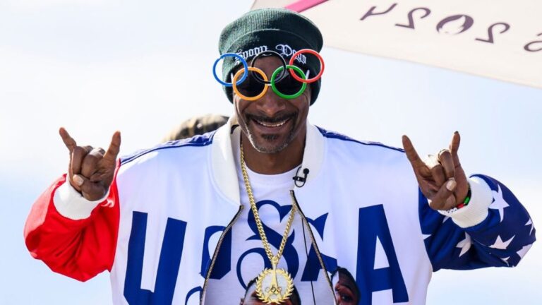 Snoop Dogg ouvre son propre coffee shop à Amsterdam, où l'on peut fumer de la marijuana