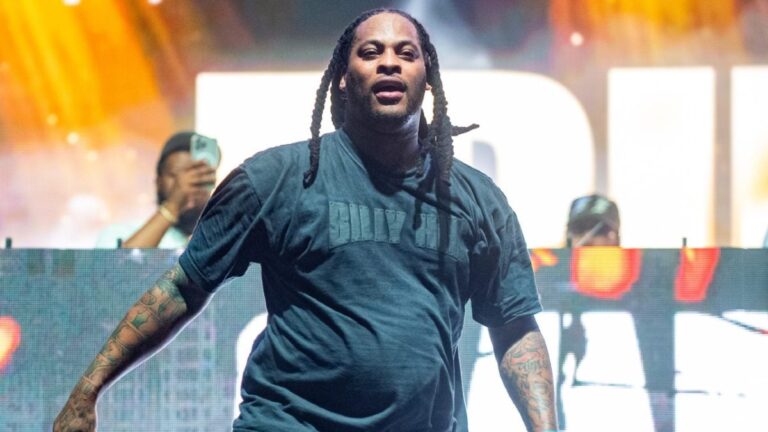 Waka Flocka explique son soutien continu à Donald Trump : « Il ne m'a pas poussé dans cette direction »