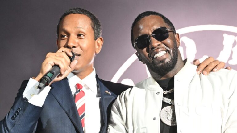 Shyne s'en prend à Diddy après son arrestation pour trafic sexuel : « (Il) a détruit ma vie »