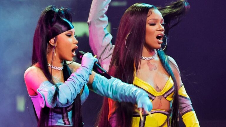 Cardi B reçoit un joli cadeau de sa « cousine » GloRilla pour célébrer la naissance de sa fille