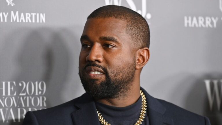Kanye West révèle son choix surprenant pour sa chanson préférée parmi celles qu'il a jamais publiées