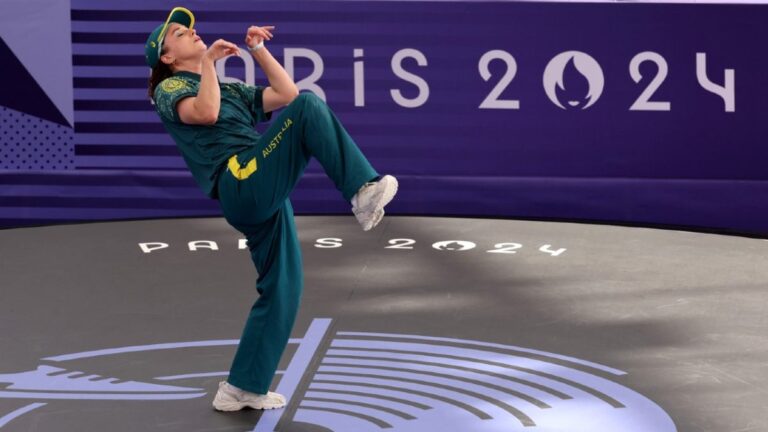 La B-Girl olympique Raygun s'excuse auprès de la communauté du breakdance pour sa performance controversée