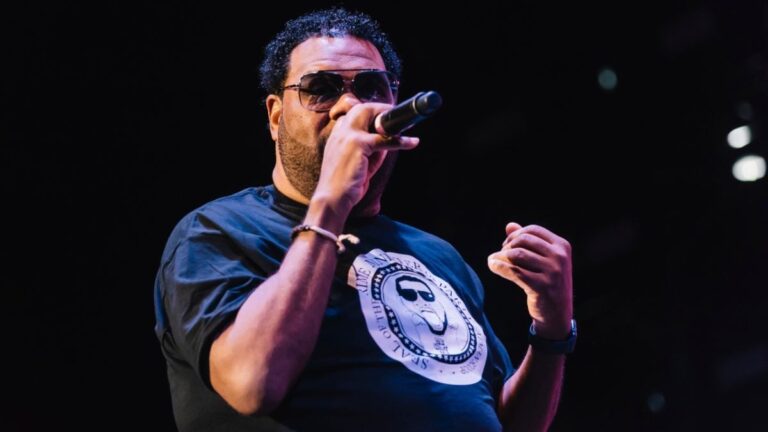 La famille de Fatman Scoop partage une déclaration sur la mort du rappeur : « Le monde a perdu une âme rayonnante »