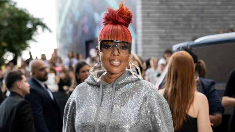 Mary J. Blige annonce son prochain album et sa prochaine tournée : « Je suis très reconnaissante envers mes fans »