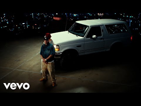 Vidéo Youtube - Remy Ma se met torse nu dans la vidéo osée « Outta Control » avec Fat Joe