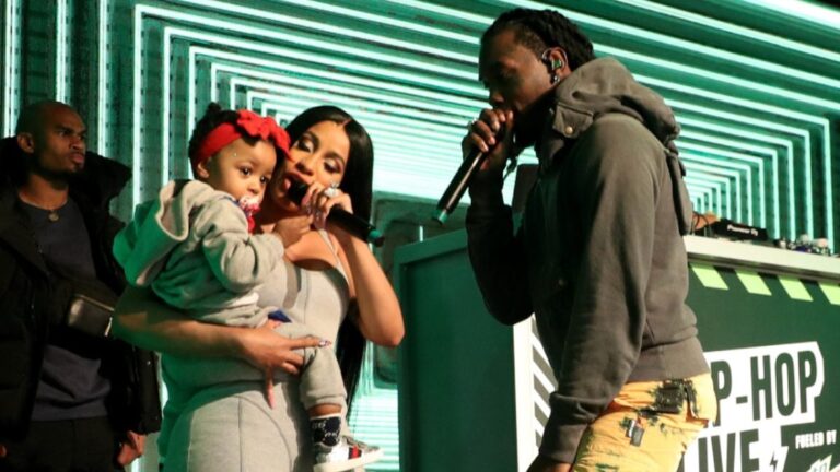 La fille de Cardi B & Offset prouve que la musique est une histoire de famille avec une performance au piano