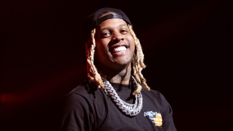 Lil Durk prouve qu'il est un « héros du quartier » en venant en aide aux victimes de l'ouragan de Floride