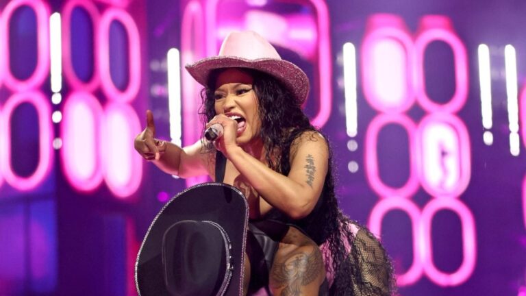 Nicki Minaj accusée de « l'avoir perdu » après être devenue fan à cause d'un message douteux sur son mari