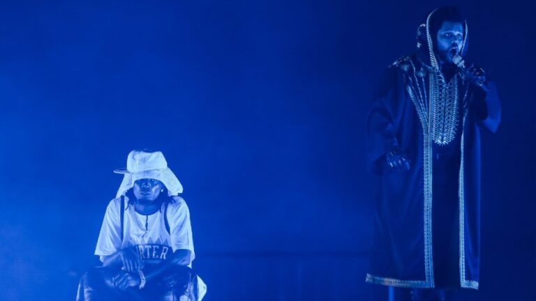 The Weeknd franchit une nouvelle étape alors que la collaboration « Timeless » de Playboi Carti fait sensation au Hot 100