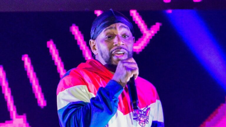 Cam'ron se retrouve avec des engelures après un accident de motoneige à Noël