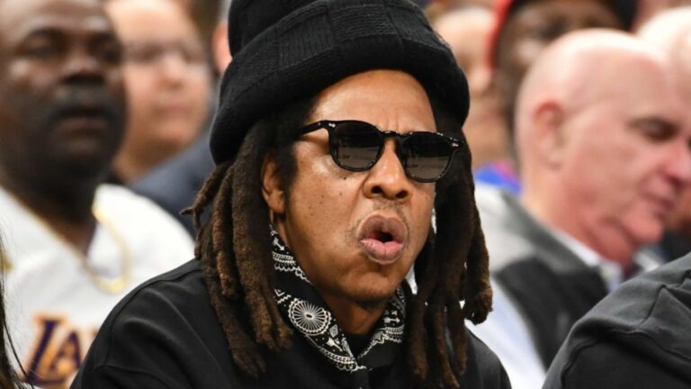 Roc Nation de JAY-Z nie toute responsabilité dans le procès contre les MST sauvages de l'avocat accusateur de viol