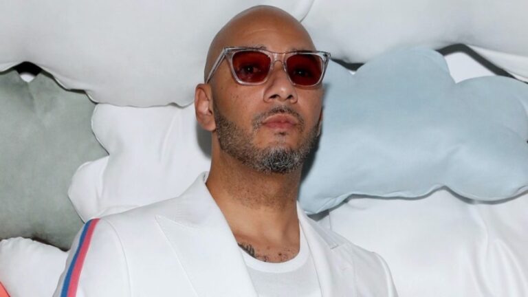 Swizz Beatz surprend son fils avec des nouvelles d'admission à l'université à l'occasion de son 18e anniversaire