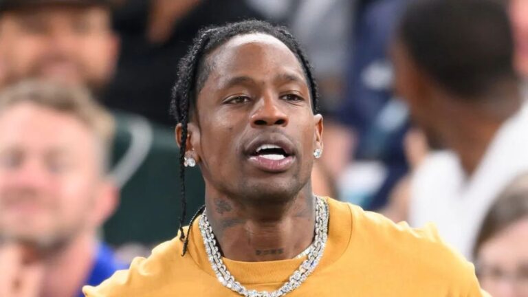 Travis Scott dépense 160 000 $ pour un camion Hellcat personnalisé prêt à la guerre