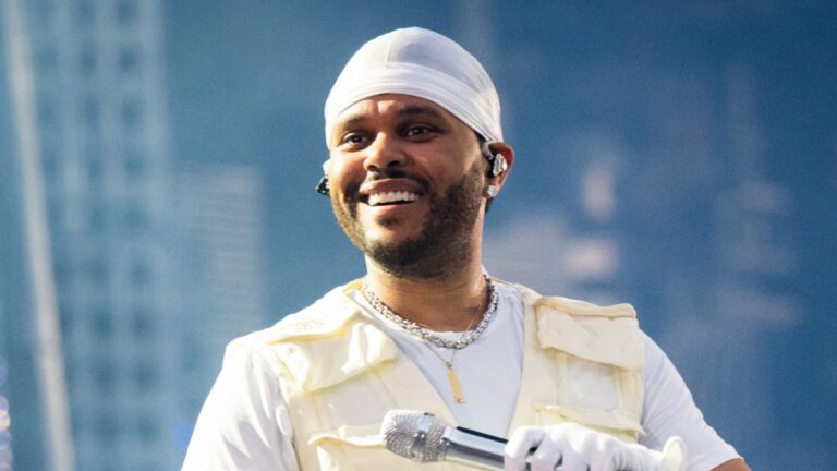 The Weeknd explique pourquoi il envisage de retirer son nom de scène après l'album « Hurry Up Tomorrow »