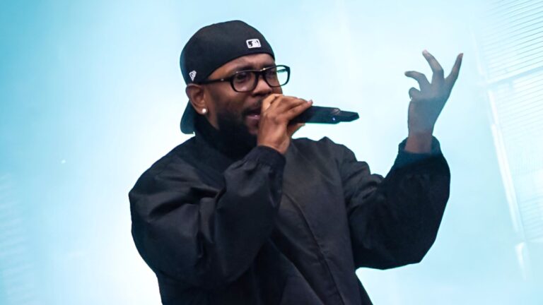 Kendrick Lamar annonce une interview rare menant à la performance du Super Bowl