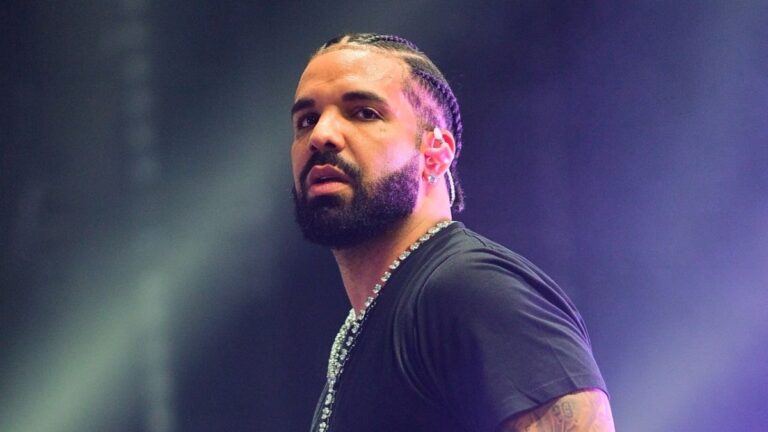 Drake partage un morceau inédit «  quelques chansons sexy 4 u ', avec son artiste' chèvre '