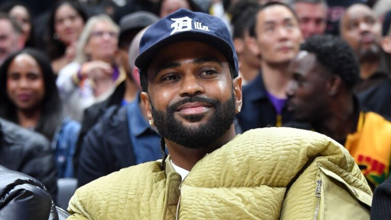 Les grandes équipes de Sean avec Detroit Pistons pour aider les garçons & ampli; Clubs de filles