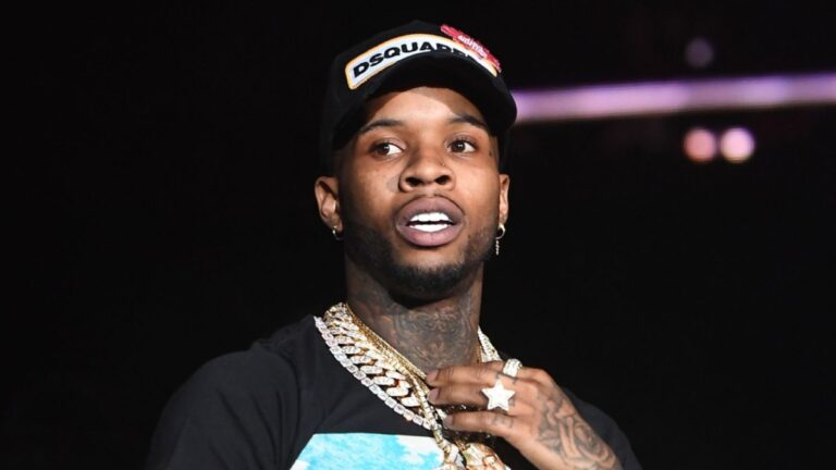Les images d'attaque de la prison Tory Lanez ont fuité