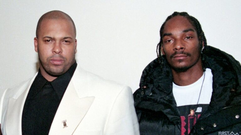 Suge Knight déchire Snoop Dogg pour «détruire» le couloir de la mort: «vous faites tout flop»