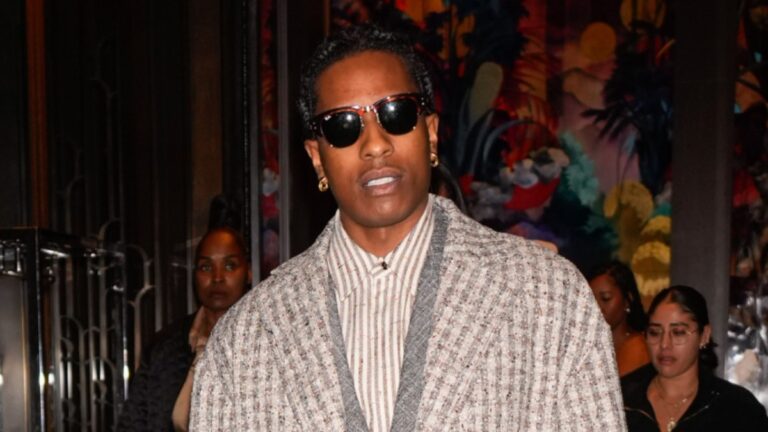 A $ AP Rocky danse autour de la question de la date de sortie «Ne soyez pas stupide»: «Ils sur ma tête»