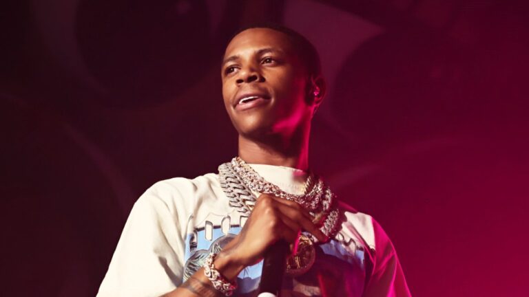 Un sweat à capuche Boogie wit da survit miraculeusement