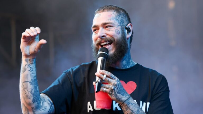 Post Malone sort avec une nouvelle petite amie après avoir annulé l'engagement à la fiancée