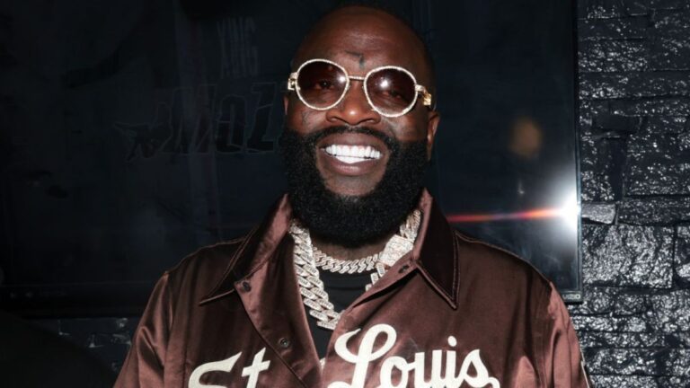 Rick Ross ouvre sa propre pratique dentaire: «Venez obtenir votre sourire d'un milliard de dollars»