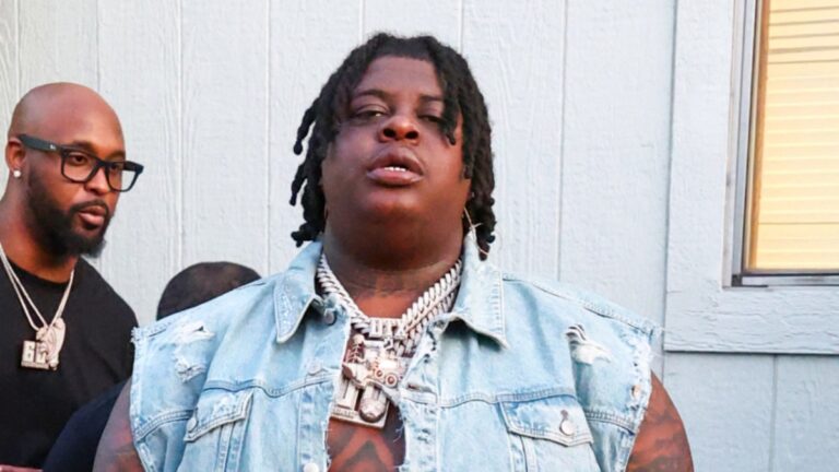 Bigxthaplug ices Jimmy Kimmel avec une chaîne de diamants de 100 000 $