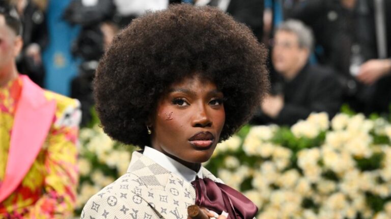 Doechii frappe à la controverse du Met Gala