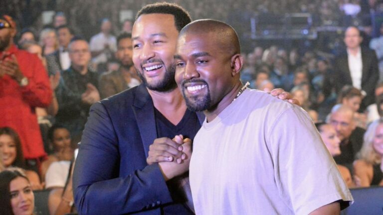 Kanye West a explosé par John Legend pour «anti-noir»