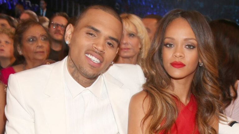 L'assaut de Chris Brown de Rihanna utilisé par Warner Bros dans la diffamation en diffamation