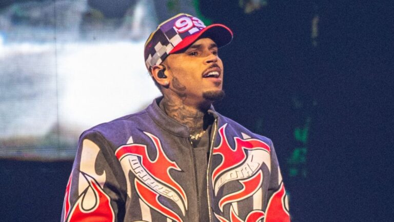 La libération de Chris Brown de la prison britannique appelée par la superstar de la NFL