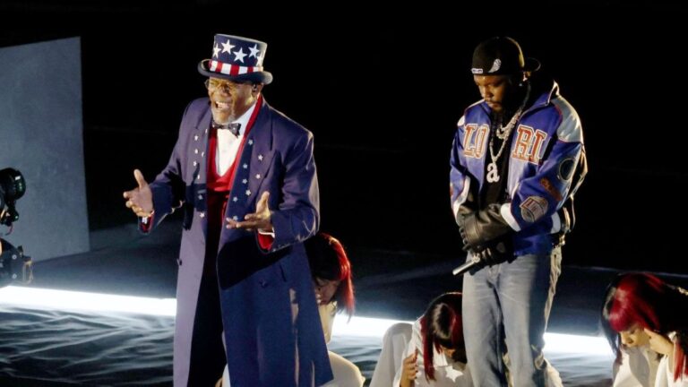 Le spectacle du Super Bowl de Kendrick Lamar était «  révolutionnaire '' dit Samuel L. Jackson