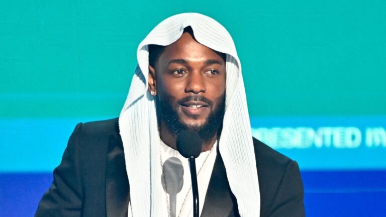 Kendrick Lamar a à nouveau la chanson de rap numéro un dans le pays