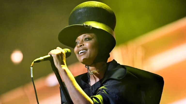 L'alchimiste nie Erykah Badu que la collaboration devait baisser la semaine dernière