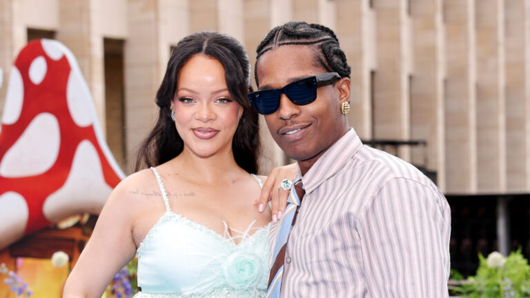 Rihanna donne naissance à une petite fille avec un $ ap rocky