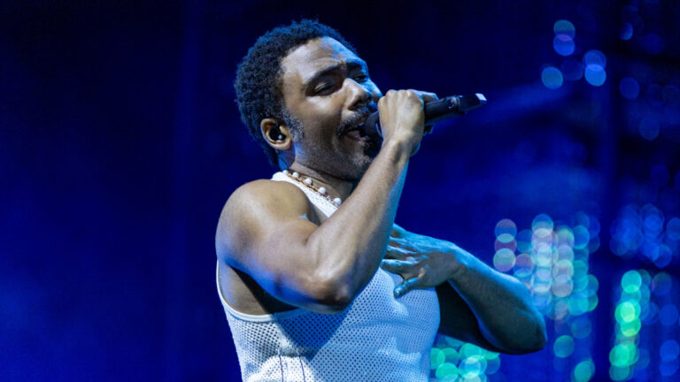 Childish Gambino révèle qu'il a eu un accident vasculaire cérébral : « Ils ont trouvé un trou dans mon cœur »
