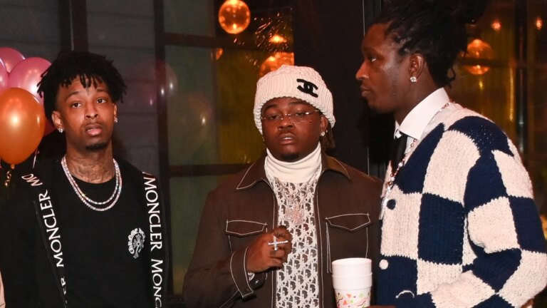 21 Savage essaie d'écraser le bœuf de Young Thug & Gunna : « Vous tous les négros réparez cette merde »