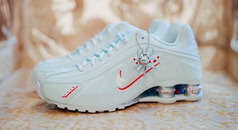 Comment acheter la Nike Shox R4 « Porto Rico »