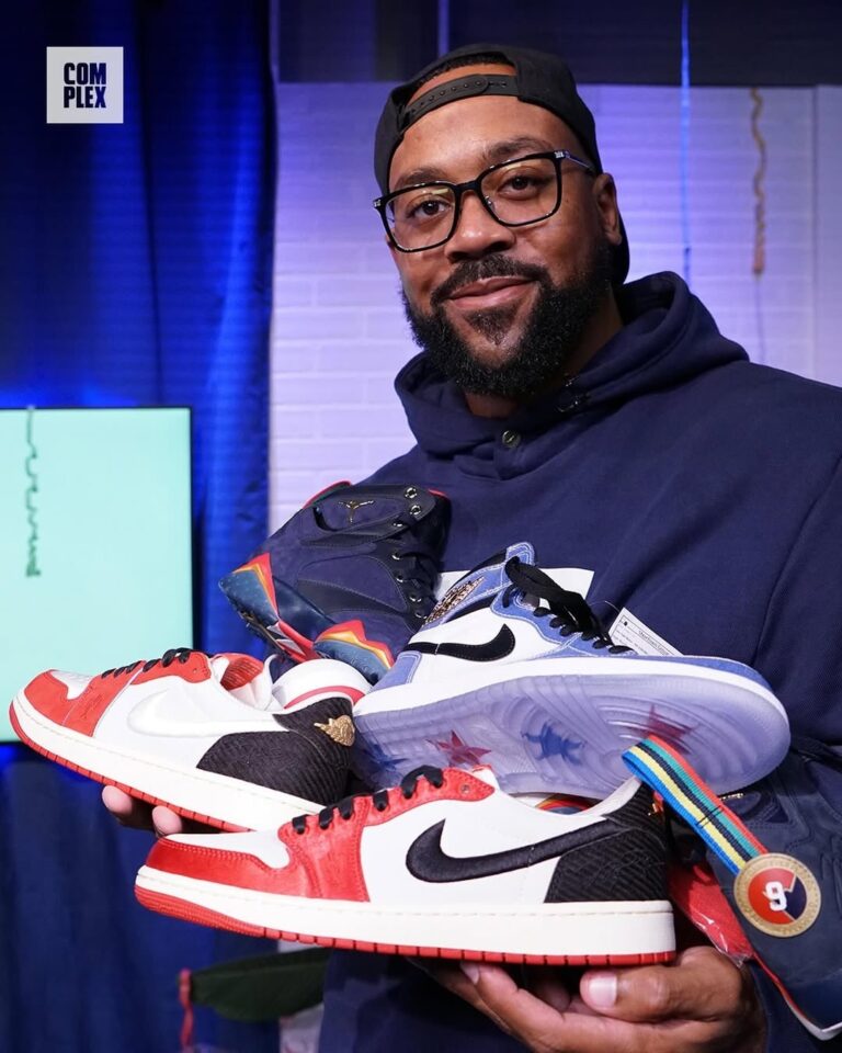 Marcus Jordan s'éloigne de la salle des trophées