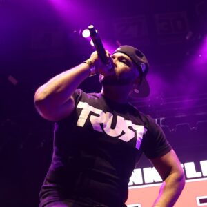 38 Spesh exécute une dissidence visant Jim Jones, Fat Joe et Jadakiss pendant le Summer Jam Set